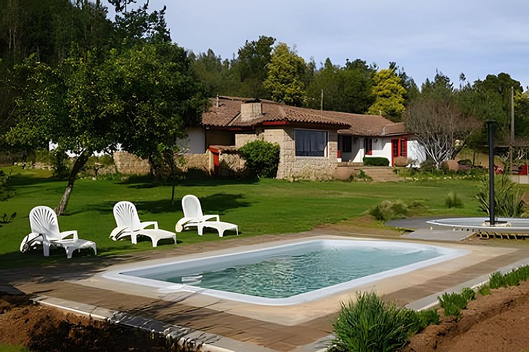 Cabaña en el campo en la costa de Pelluhue